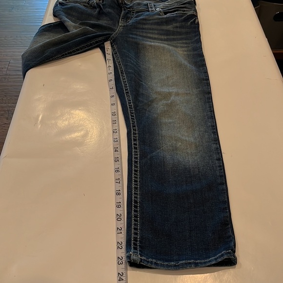 Silver Jeans Tuesday Low Capri Size 29-SOLD NOT FOR SALE - Picture 6 of 16